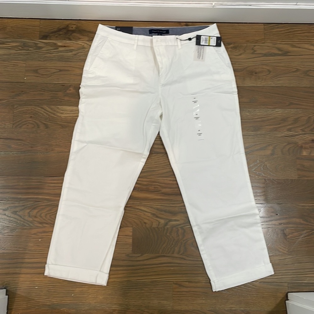Tommy Hilfiger NWT size 14 Hampton Chino